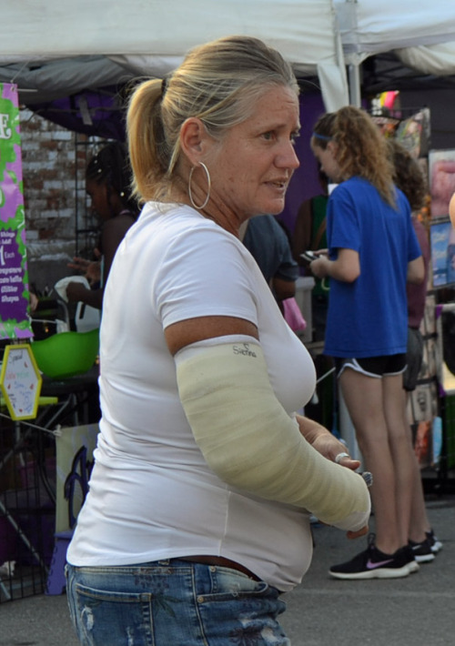 Festival goer with fresh white LAC