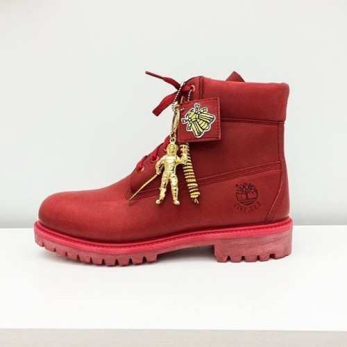 Possibly the cleanest timberland I have seen.
