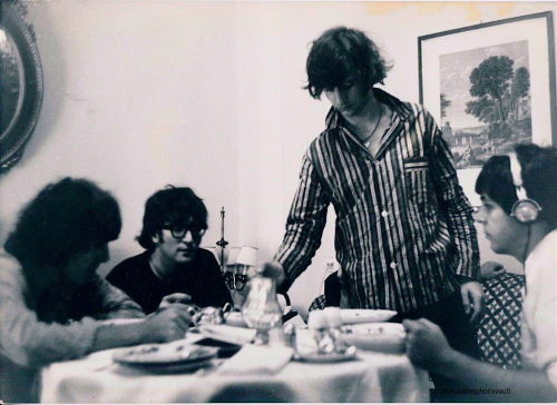 thebeatlesphotovault: Sleepy Beatles having breakfast in 1966