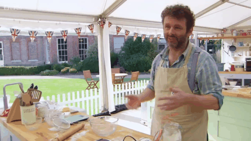 Celebrity Bake Off With Michael Sheen And His HANDS