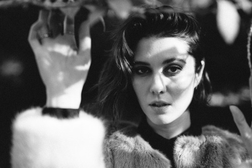 edenliaothewomb: Mary Elizabeth Winstead, photographed by Amanda Crew for Frank, Feb 2016.