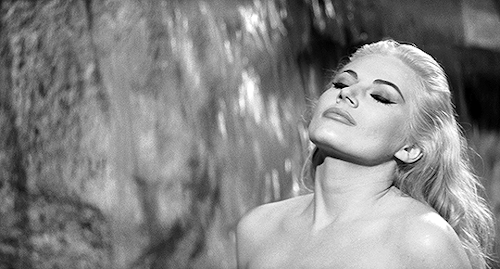 La Dolce Vita (1960) dir. Federico Fellini