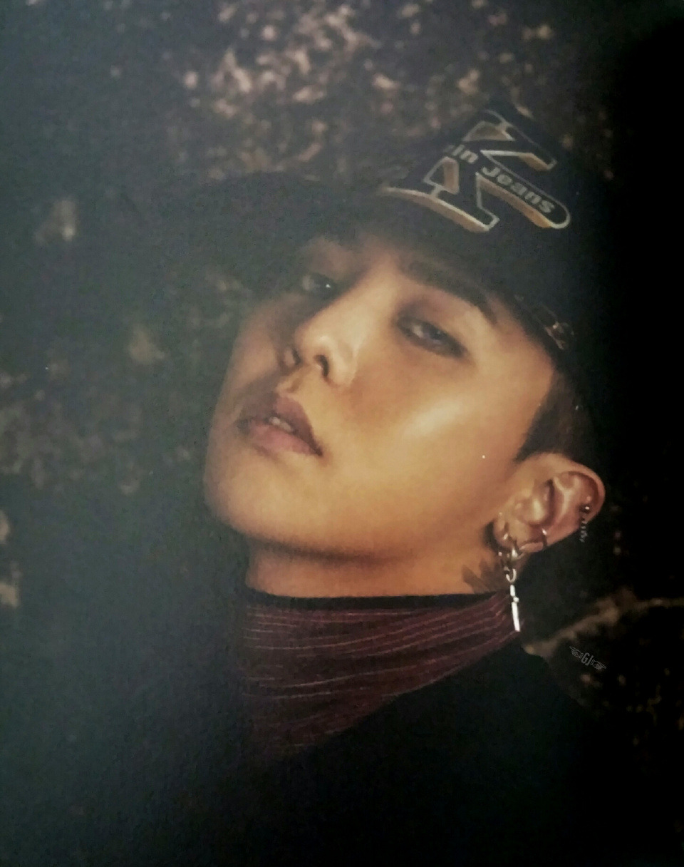 a little about G-Dragon~ — THE FULL ALBUM MADE(GD ver.) booklet photo(2