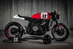 caferacerdesign:  Cafe Racer Design SourceHonda