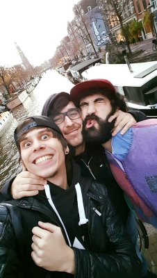 rubius–mangel:  Los chicos están en Amsterdam(•◡•)