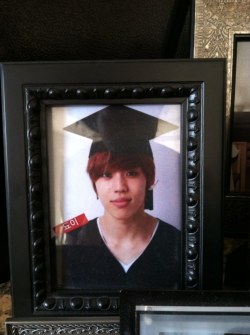  lets see how long it takes my parents to notice that i replaced my school pic with dongwoos 