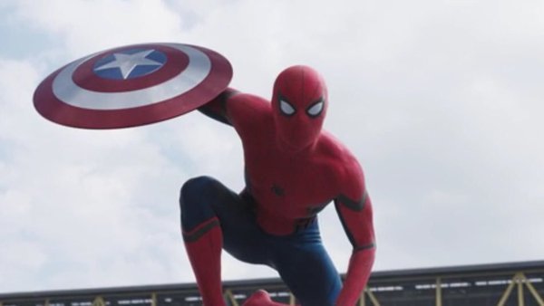 knightchanges:  no one can tell me louis isnt in this costume  