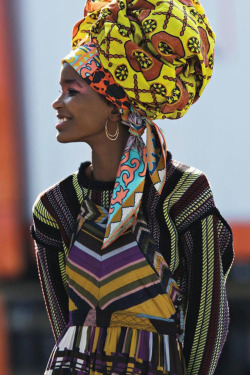 fashionarmies:Isilda Moreira by Hans Feurer