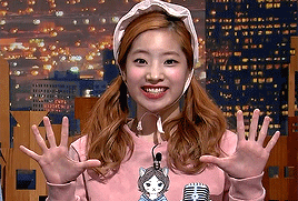 kimnatozaki: Q: You’re promoting as an idol member like you’ve always dreamed