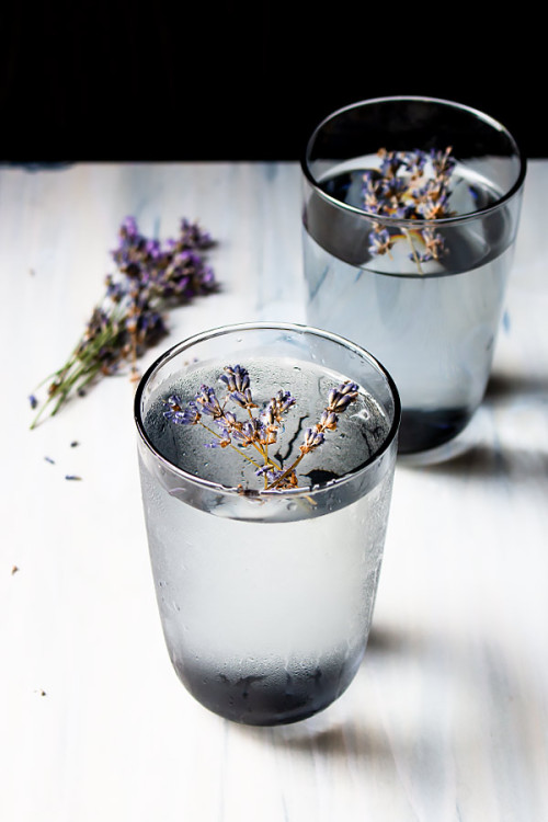 How to make Lavender infused Water www.masalaherb.com/lavender-water/  