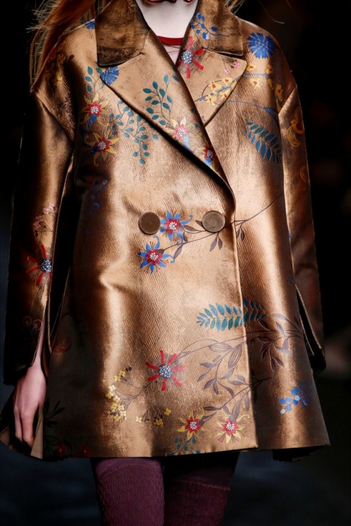 oncethingslookup: Fendi Fall 2016 RTW
