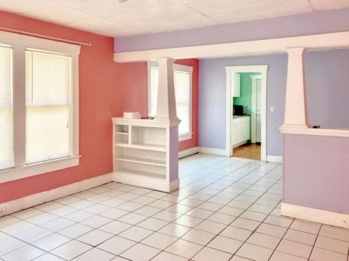 XXX househunting:  ,520/2 br St Petersburg, photo