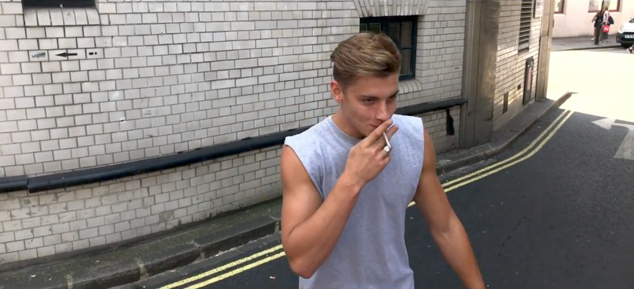 portaavions:  Rob Knighton for Select Men (Click here to watch the video)