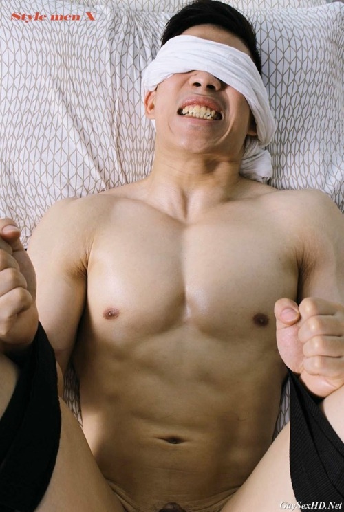 fuckyeahsgboy: lets-fun-time: Jayden, Malaysian i would so fuck him!