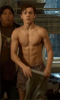 boys-do-luke:  🔞 Tom Holland 🔞Site: http://boysdoluke.blogspot.com.brTwitter: