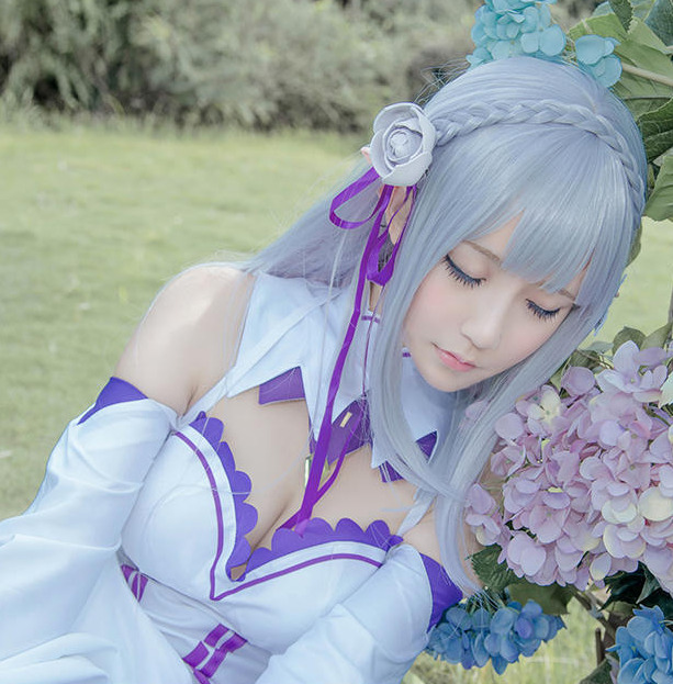 scandalousgaijin:  Emilia 