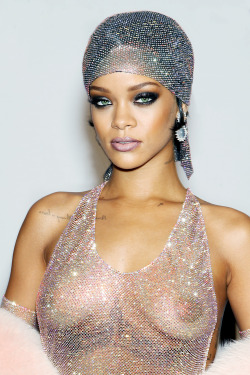 gay4rihanna:  #throwbackthursday 