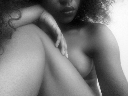 thatpinkmatter: Closer, I’m here to be closer, to you.