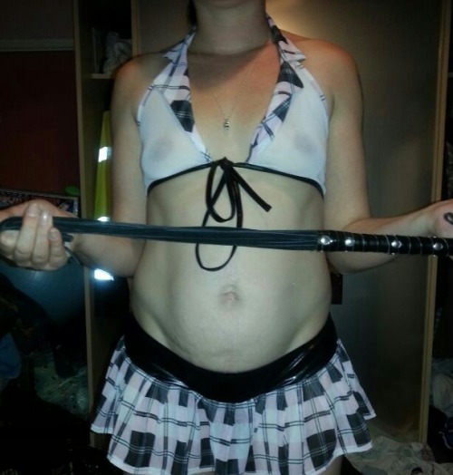 chastised-male: Came upstairs to find mistress dragonflower4 and big pink having fun was then ordere