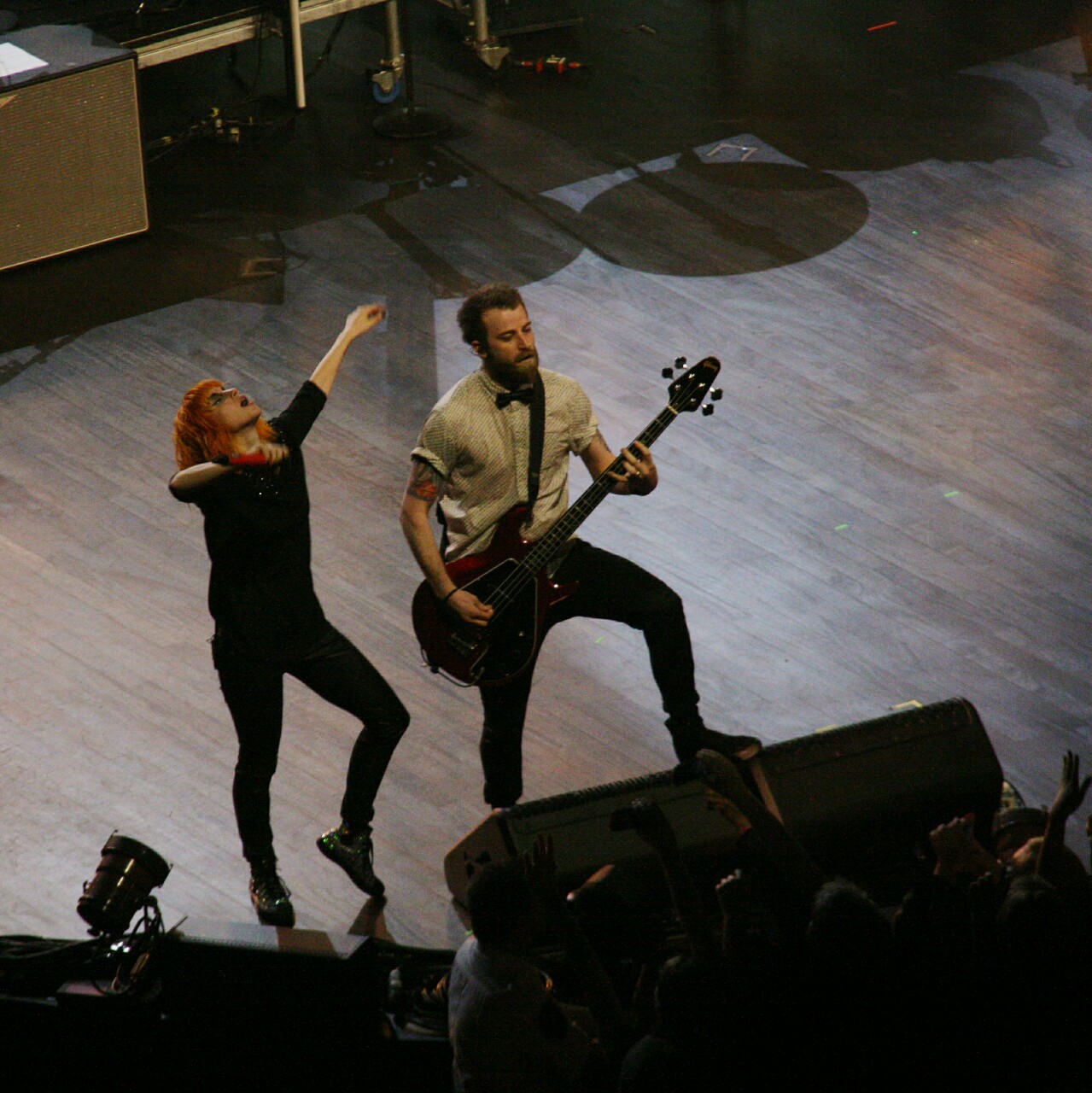 palerthanbone:  paramore last night in nashville!!