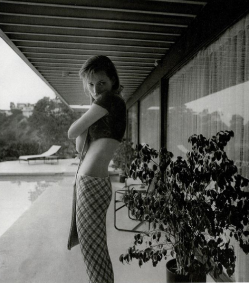 mazzystardust:   Everyday Style | Annie Morton by Glen Luchford  