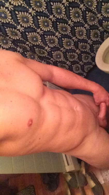 mystraightfriend:  Mystraightfriend.tumblr.com