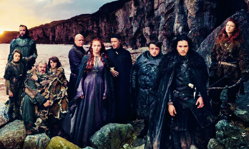 noblefighter:Game of Thrones for Vanity Fair⎥ by Annie LeibovitzBut Dany got her own page!!??!