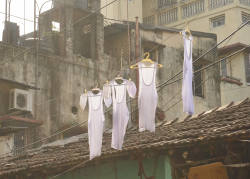 thebarrenland:  Drying laundry, Kolkata.