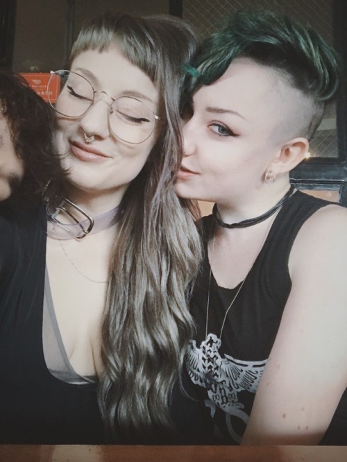 mean goth step sisters on tour part I   @vextape + @blathh