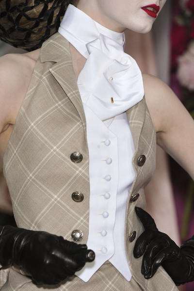 Porn fashion-runways:  CHRISTIAN DIOR at Paris photos