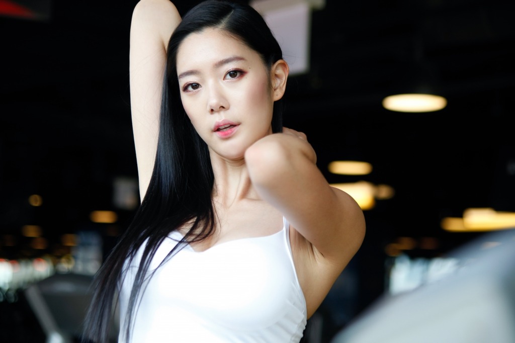 Clara Lee.