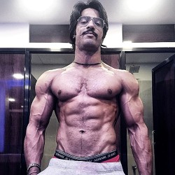 hotnsexymale:Thakur Anoop Singh