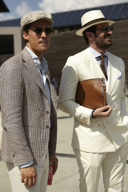 takablotaro:  Streetstyle: 70 самых ярких мужчин Pitti Uomo - - Streetstyle | Vogue Ukraine