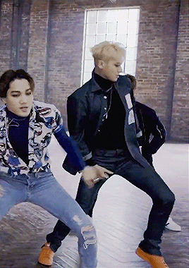 d-o-that-dick-tho: Jongin just can’t keep his eyes off of Kyungsoo
