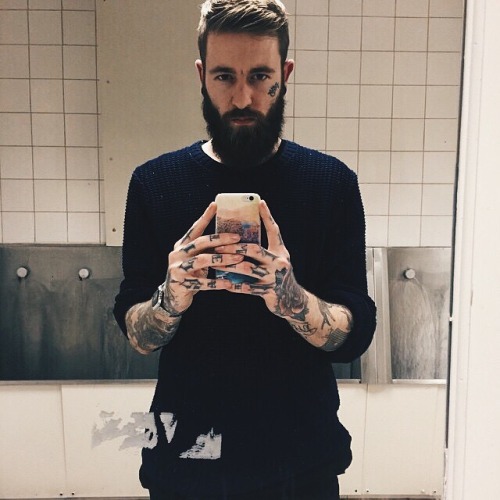 ciaraababygirll:  Mmmmmf