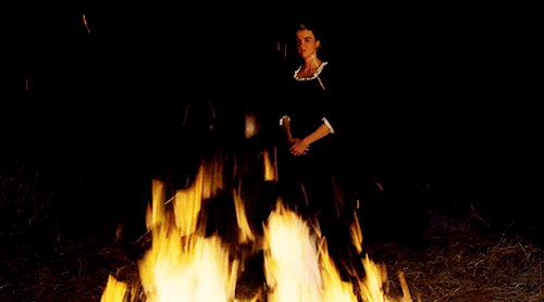 shesnake: “Turn around.”Portrait of a Lady on Fire (2019) dir. Céline Sciamma&nbs