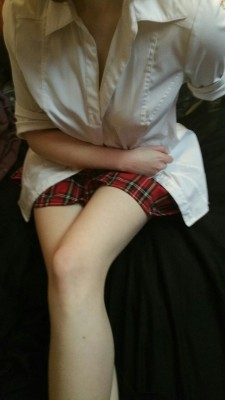 wearmedowntobones:School girl set