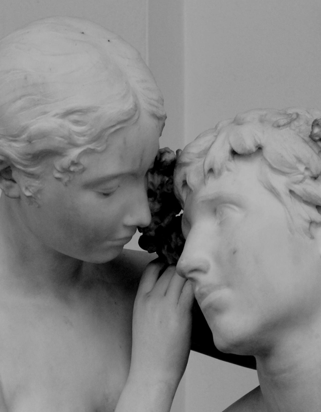 vollta:  I felt like crying at the museum 