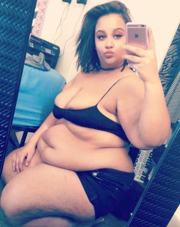 bbwbreanna:    Follow my twitter for nudes!  