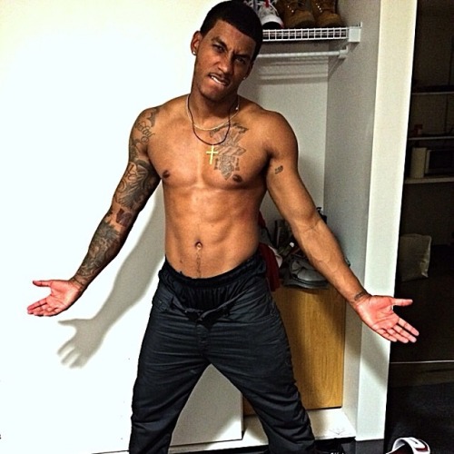 aworldofmenz:  cuteniggasontherun:  hoodsworld:  Jarred Evans   Hoodsworld claims no ownership of photos posted nor ownership of comments made. Being showcased here is not a statement of anyone’s sexual preference.  💎💎💎💎💎  A World of