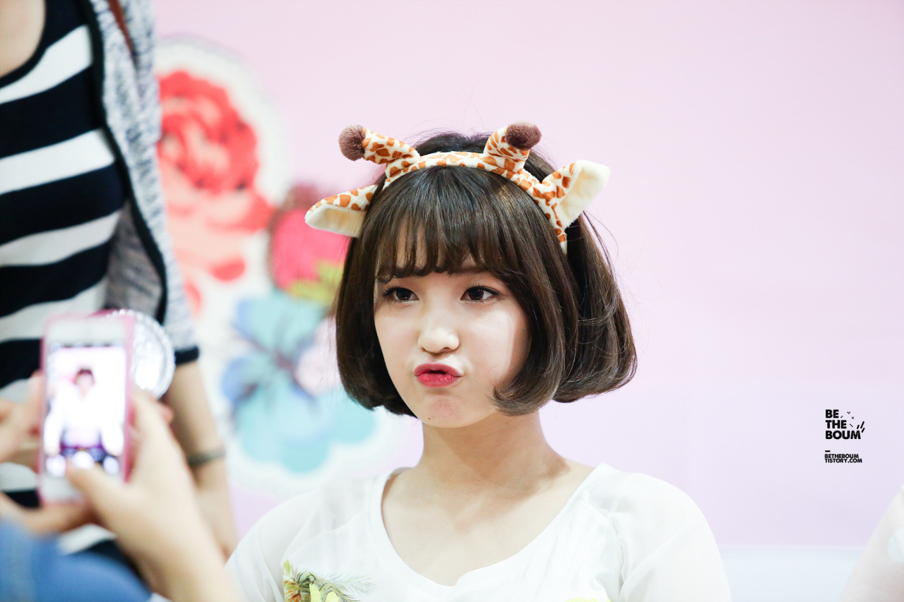 laboumdaily:  140928 Jongro Fansign CR: BE THE BOUM Do Not Edit 