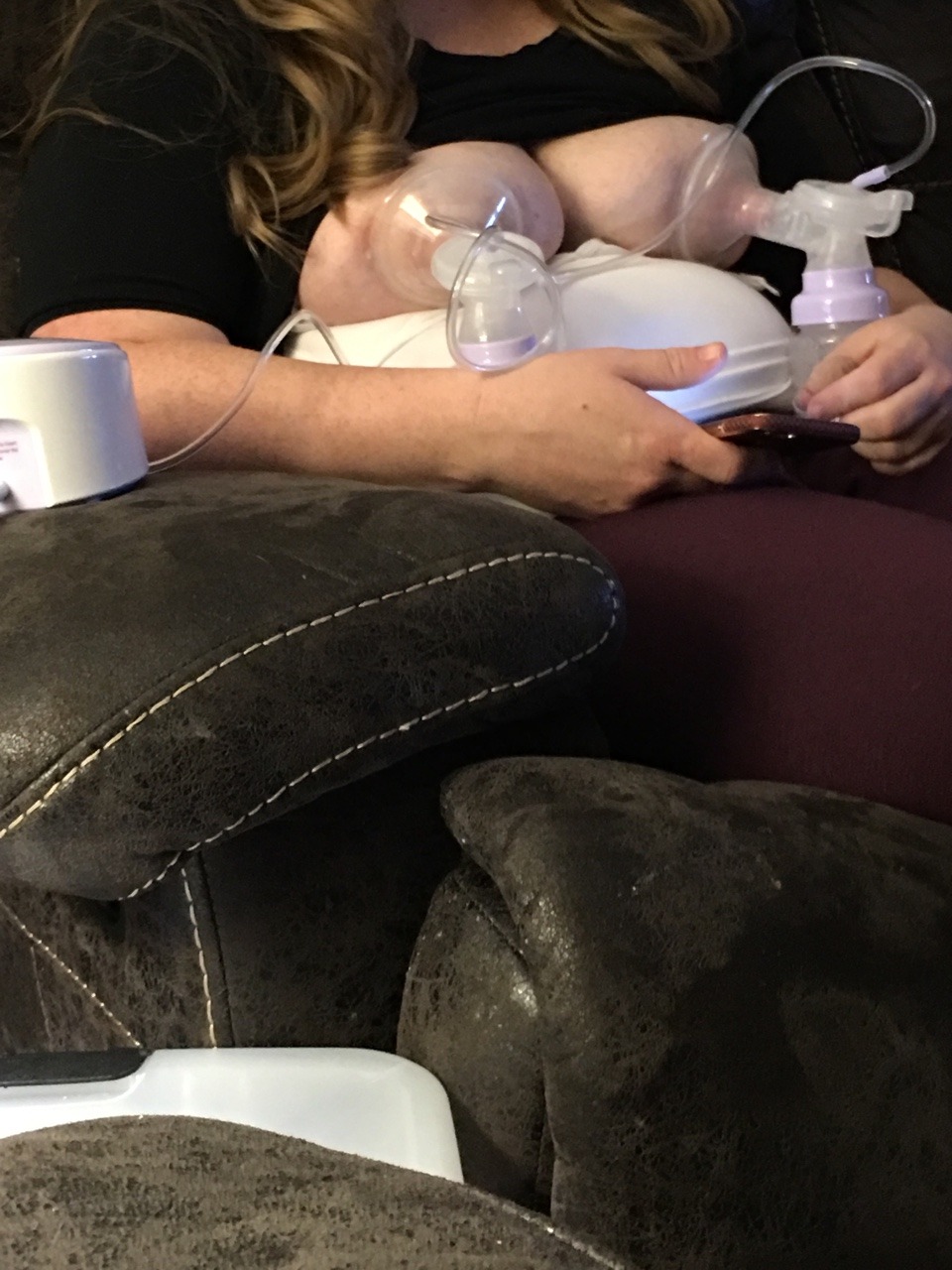 rileyshot:  its-g-lover:mmmm Pump those Mormon boobs