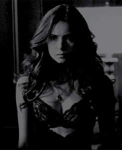 smokingonthischronic:  Nina Dobrev yes please 👌😍😍👌