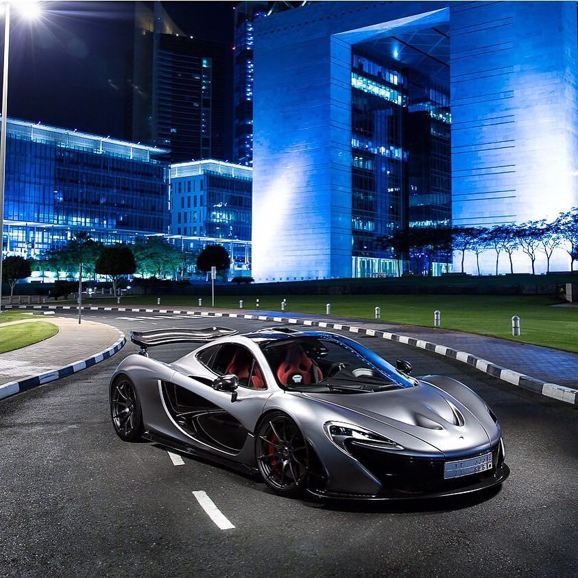 Mclaren p1 black