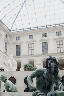 perfectopposite: musée du Louvre, July 2015right