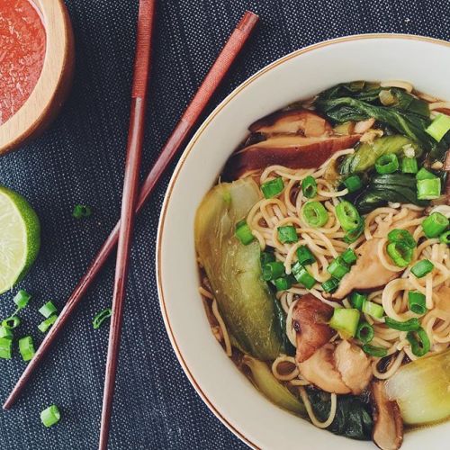 Brown rice ramen with shiitake mushrooms and bok choy! instagram.com/thecoloradoavocado