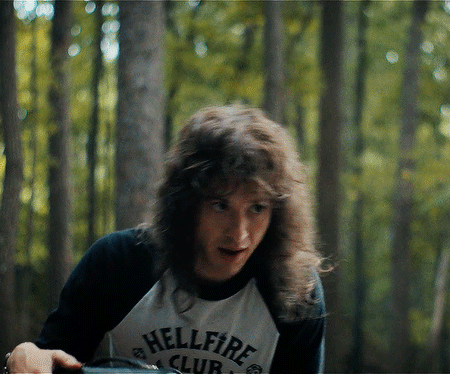 JOSEPH QUINN As EDDIE MUNSON STRANGER THINGS | Chapter One: The Hellfire Club