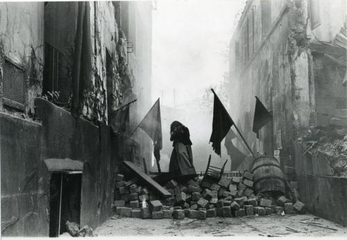 allpowertothepeoplele68: Barricade in a small street during the Paris Commune 1871