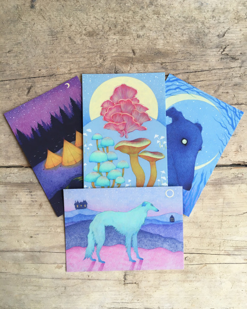 These mini prints/postcards are now available in my Etsy shop. Set of 4, limited edition. Very nice 