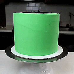 holo-ween:  Frankenstein Cake 💚
